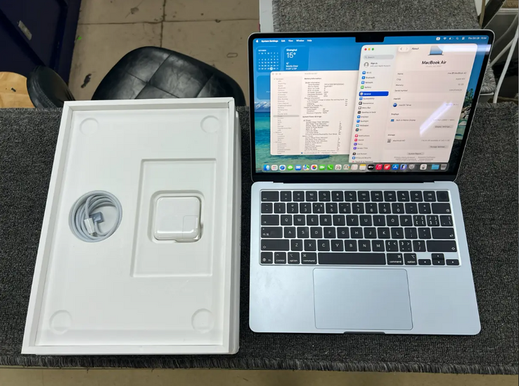 MacBook Air 13″ 2025 M4 16GB 256GB